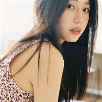 橘衫男子
